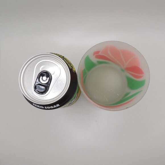 Retro La Rue Tulip Frosted tumbler glasses unique, rare pair - Picture 7 of 7